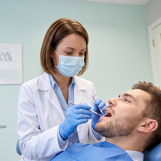 oral surgeon 3