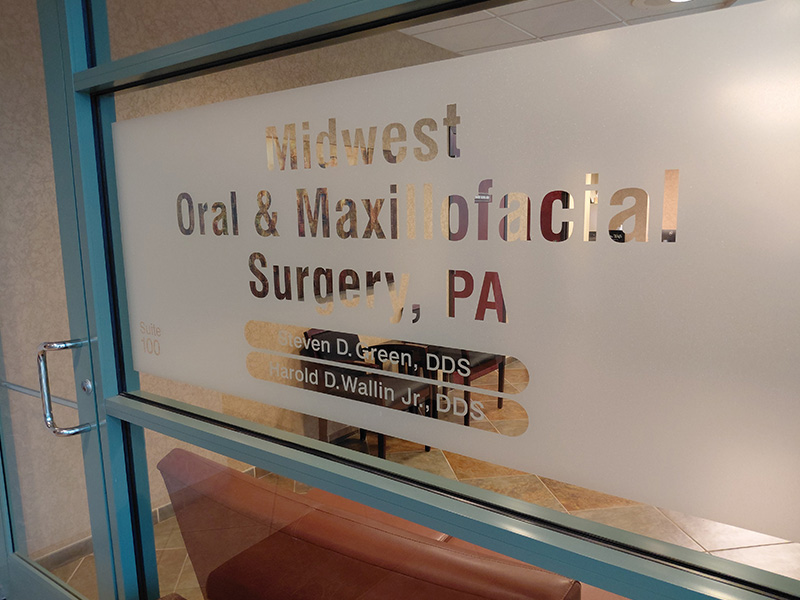 Oral and maxillofacial surgeon at Midwest Oral Surgery in Kansas City, KS